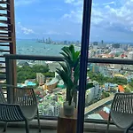2 Bedrooms Sea View Condo